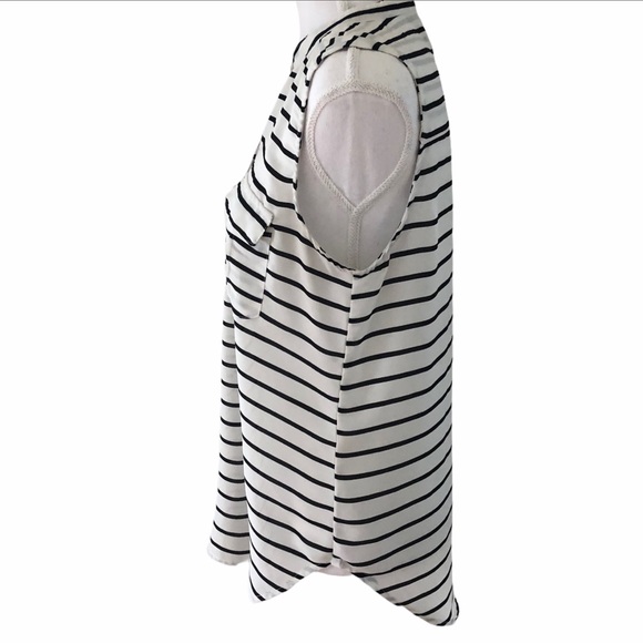 ELODIE Black & White Striped Blouse - Picture 4 of 10